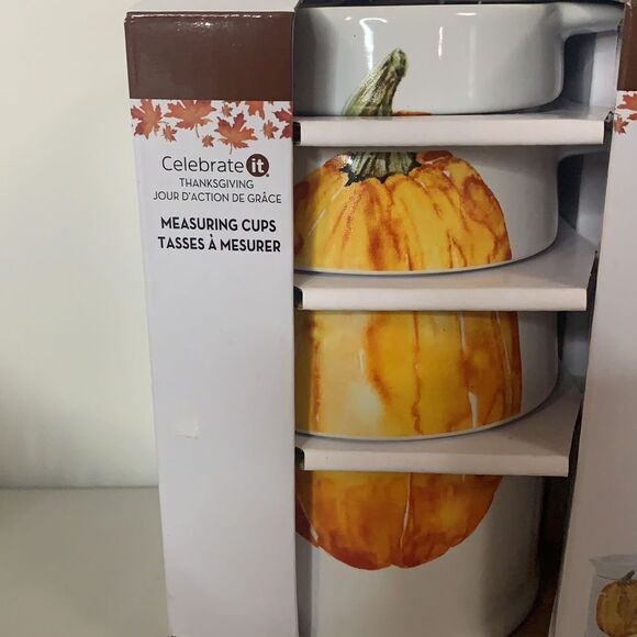 NWOT CELEBRATE IT MEASURING‎ CUPS 4 PIECES - Picture 5 of 5